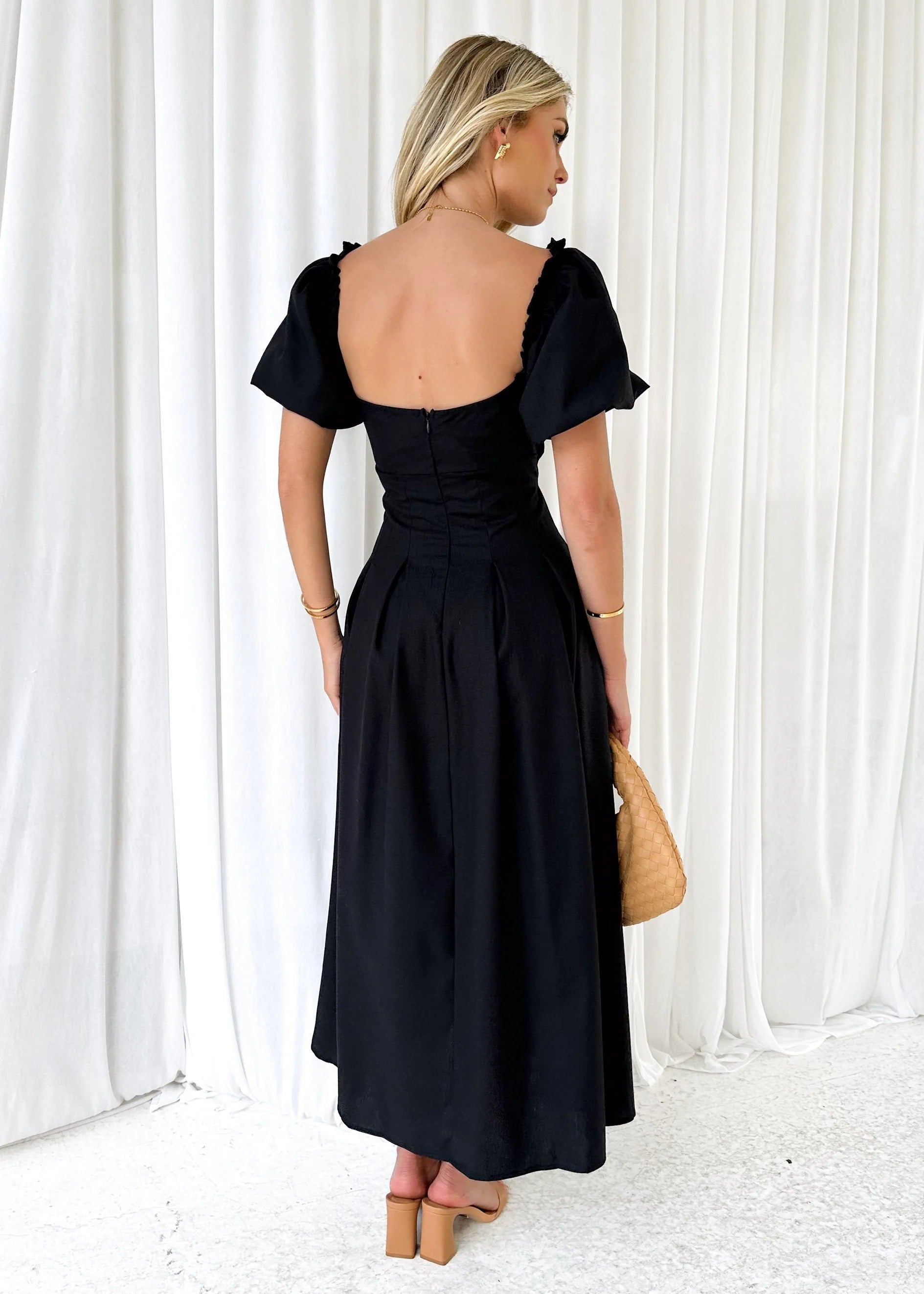 Larttie Off Shoulder Midi Dress - Black