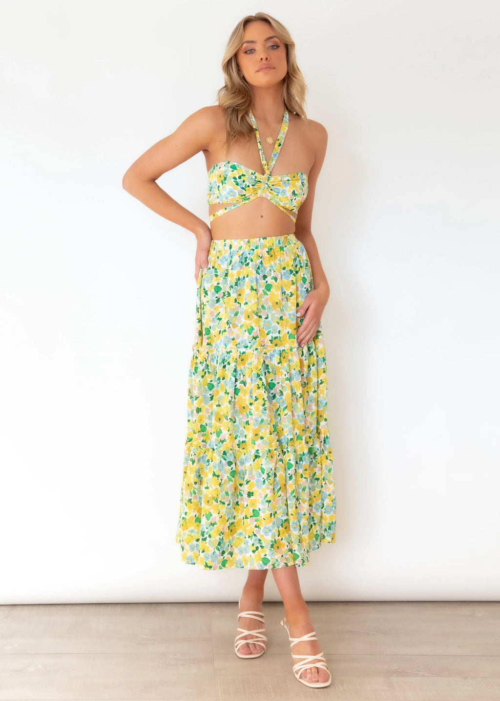 Karlia Crop - Lemon Flowers